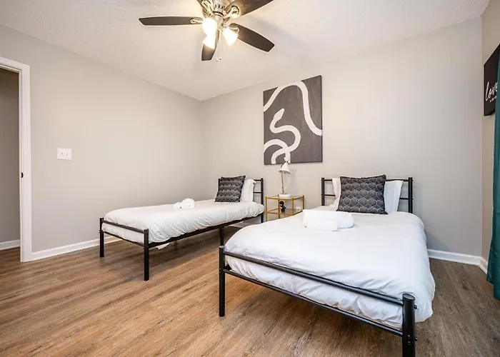 New Entire Place Cozy Quiet 2B2B Townhouse Sp1261